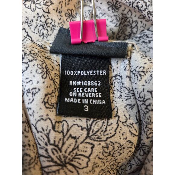 TORRID Size 3 FLoral Cold Shoulder lightweight blouse top - Picture 4 of 6